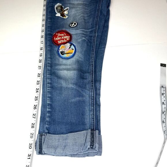 Indigo Rein Crop Jeans w/ Embroidered Patches | Y2K Boho | Size 5 - Picture 7 of 8